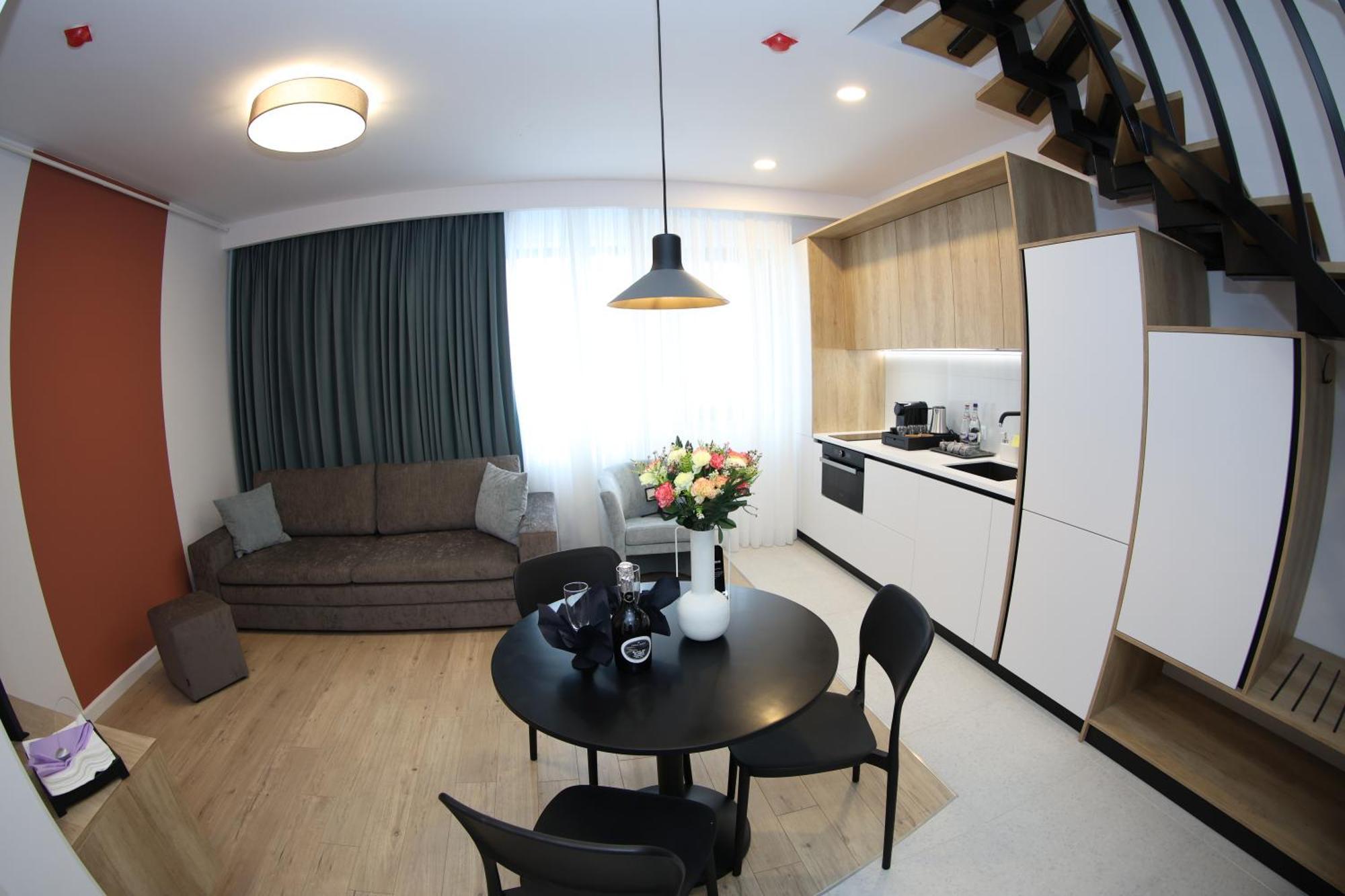 Montan-Aparthotel Predeal Esterno foto