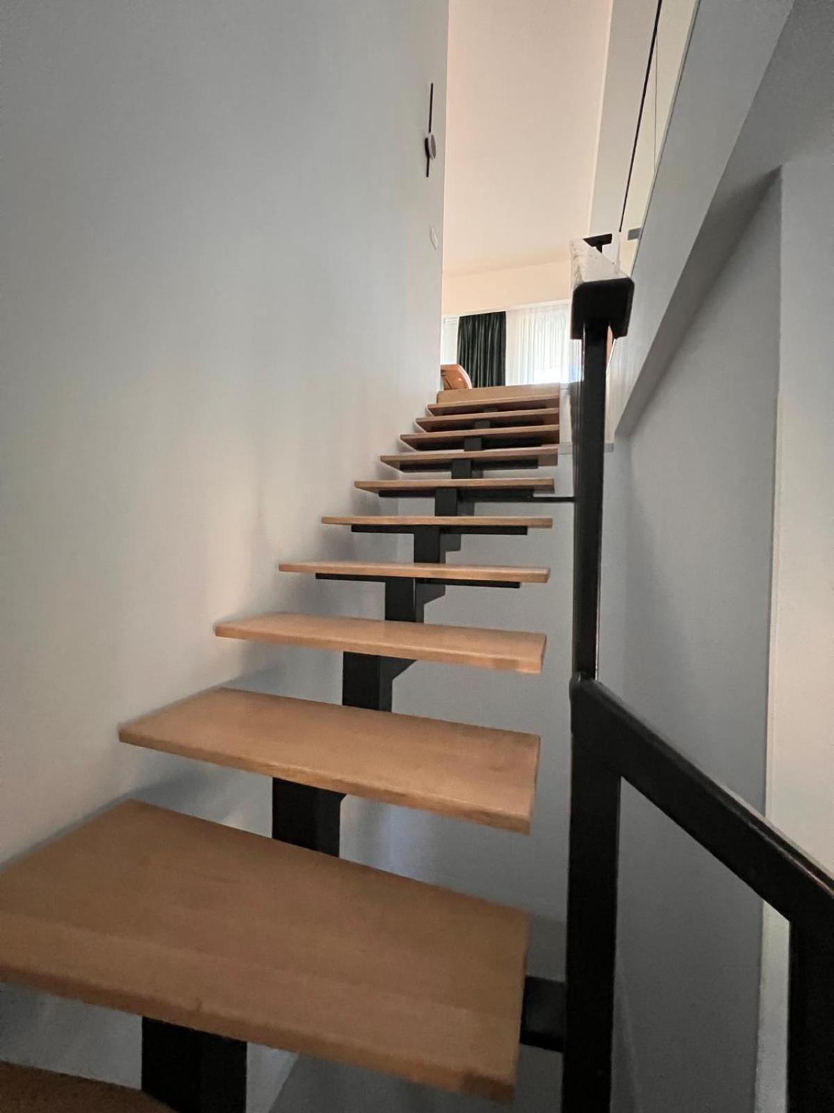 Montan-Aparthotel Predeal Esterno foto