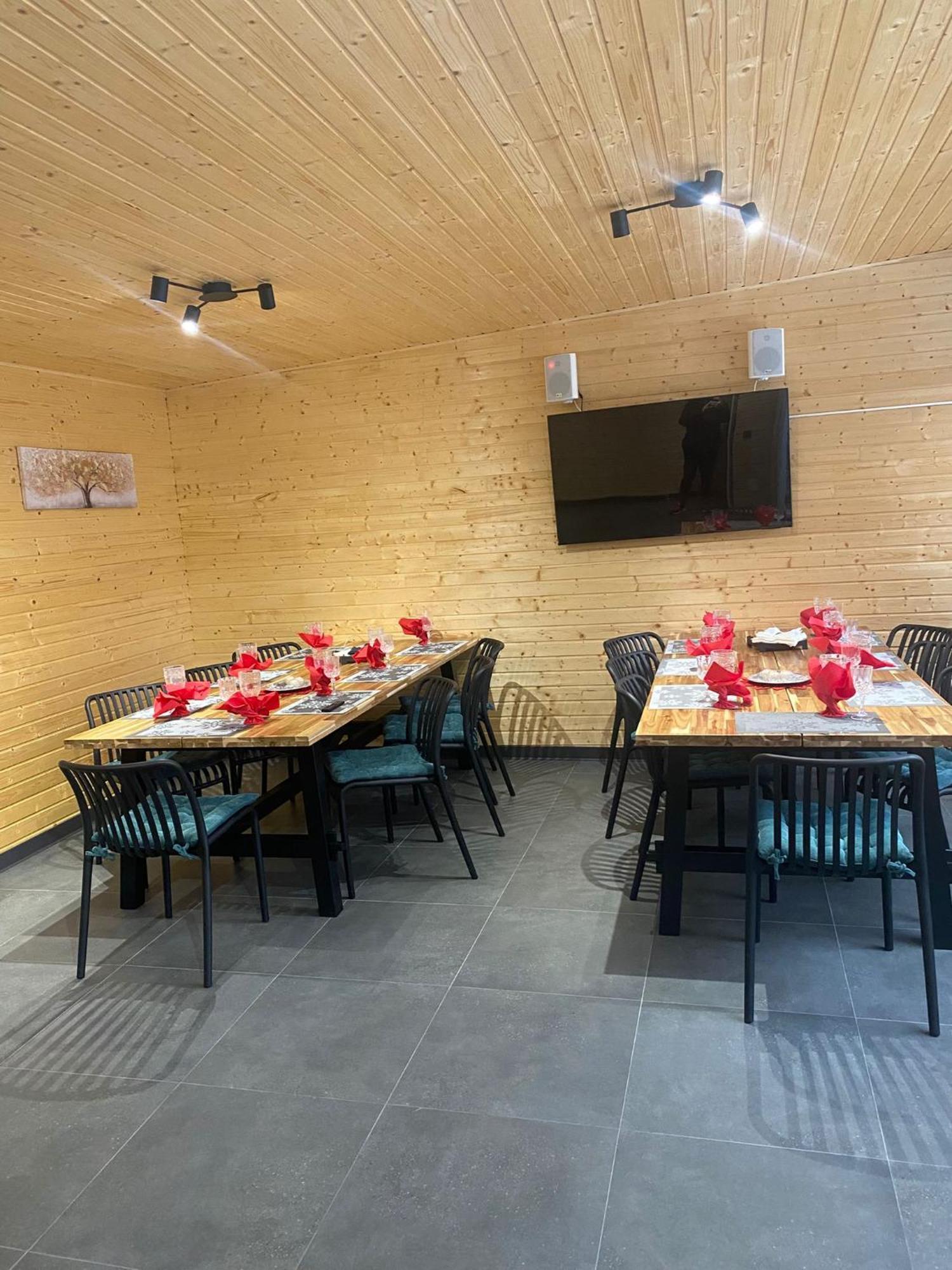 Montan-Aparthotel Predeal Esterno foto